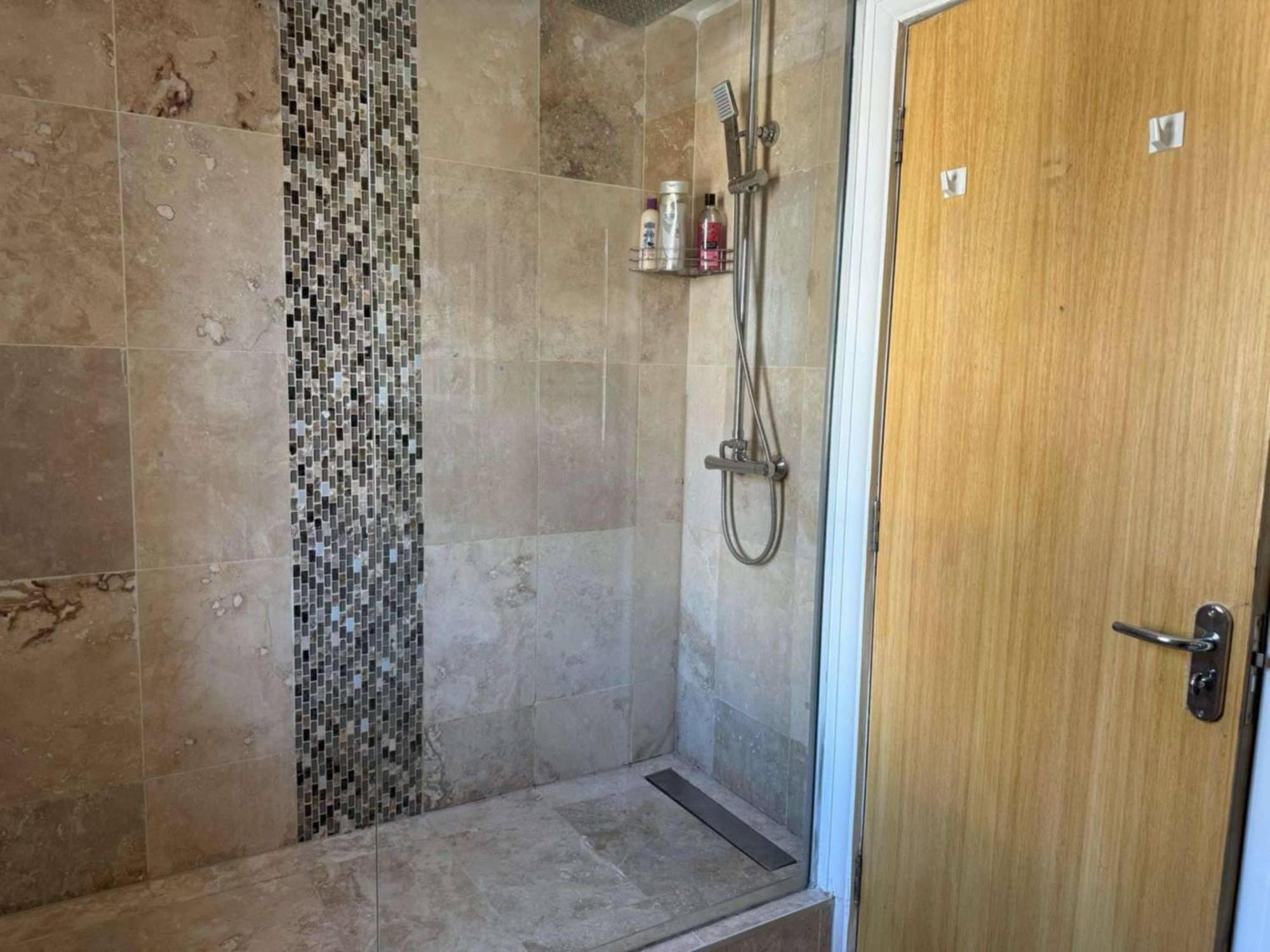 Luxury Two Bedroom In Bayswater *