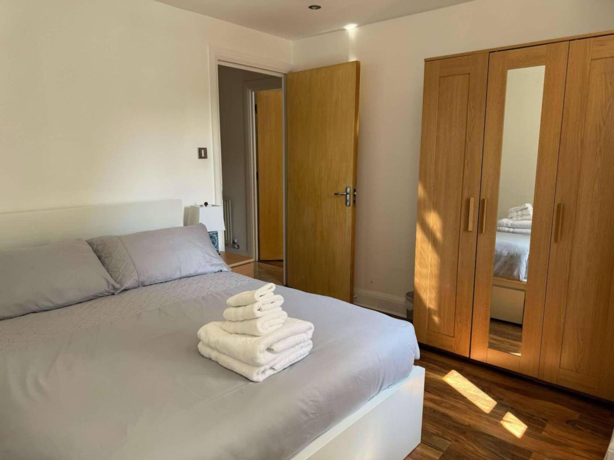 Luxury Two Bedroom In Bayswater London